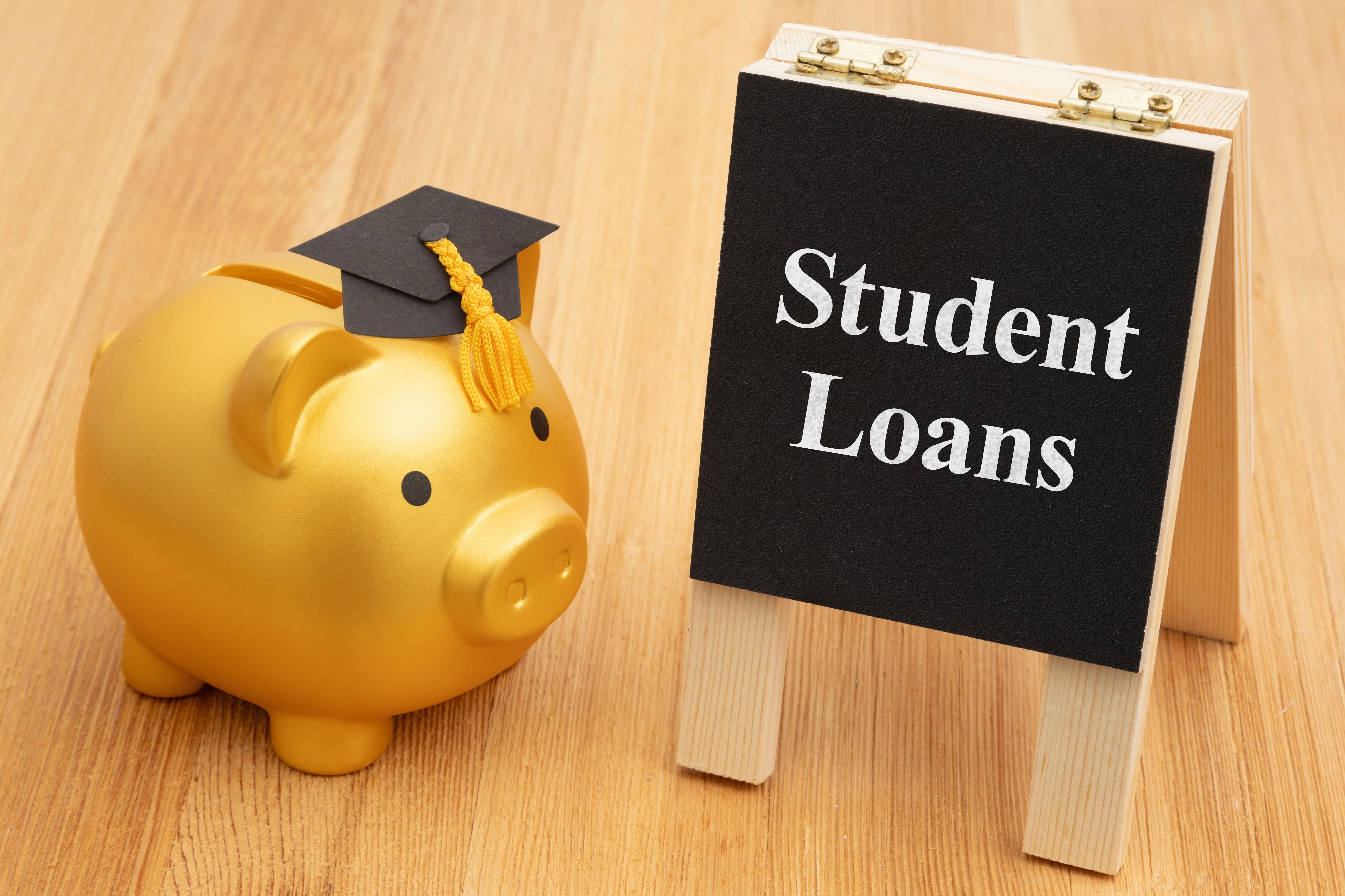 Best small student loans: Options and tips for managing minimal debt